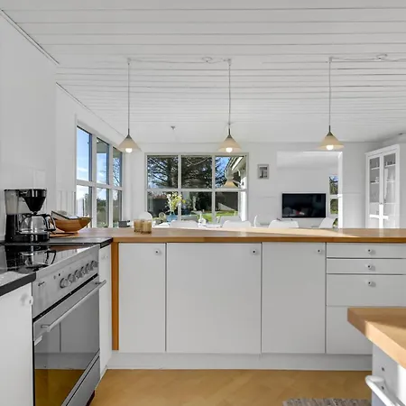 度假居 4 Bedroom Cozy In 欧德尔
